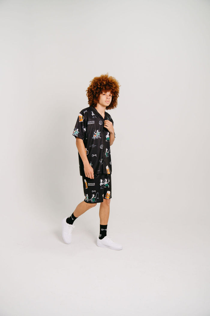 CRATE X WILLIE THE WAITER PARTY SHORTS