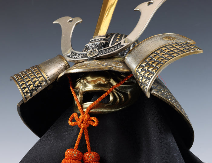 Japanese Samurai Helmet -Kusunoki Masashige Kabuto- middle size