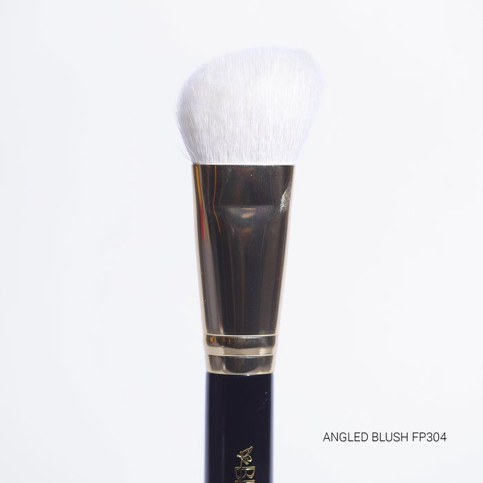 Angled Blush Brush FP304