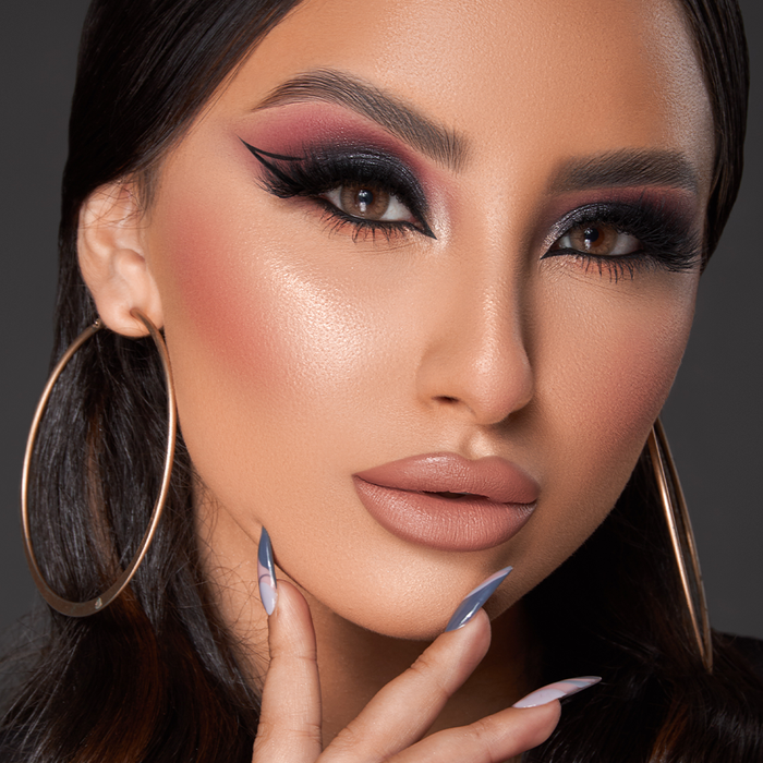 Character 44 Color Pro Creations Eyeshadow Palette