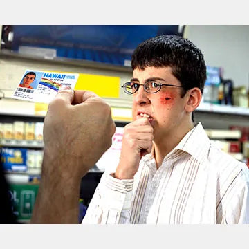 CHRISTOPHER-MINTZ-PLASSE-AUTOGRAPH-PHOTO