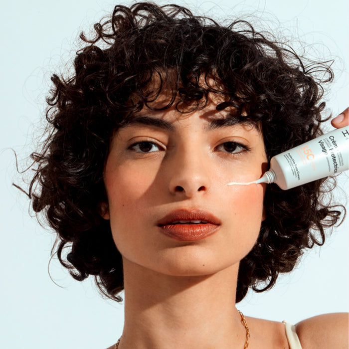 Crème Protectrice Visage SPF50+