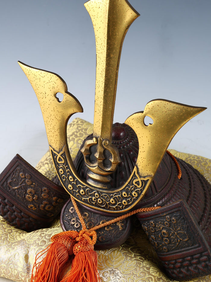 Great Samurai Helmet -Rare Form Kusunoki Masashige Helmet- Middle Size