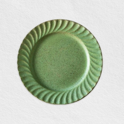 Green Leaves Round Plates