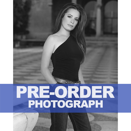 HOLLY-MARIE-COMBS-AUTOGRAPH-PHOTO