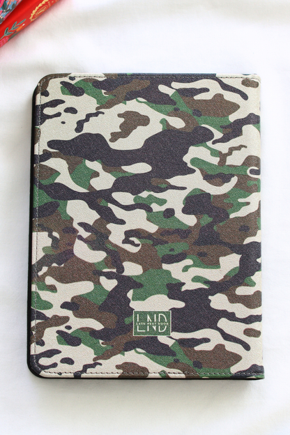 Camouflage-patterned kindle case on a white background
