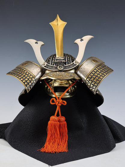 Japanese Samurai Helmet -Kusunoki Masashige Kabuto- middle size
