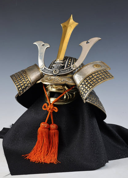 Japanese Samurai Helmet -Kusunoki Masashige Kabuto- middle size
