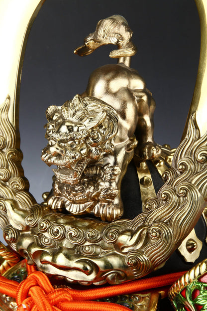 Large Japanese Samurai Kabuto Helmet: Metal Display Decor