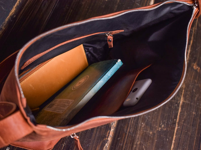 Leather bag Merida L Cognac