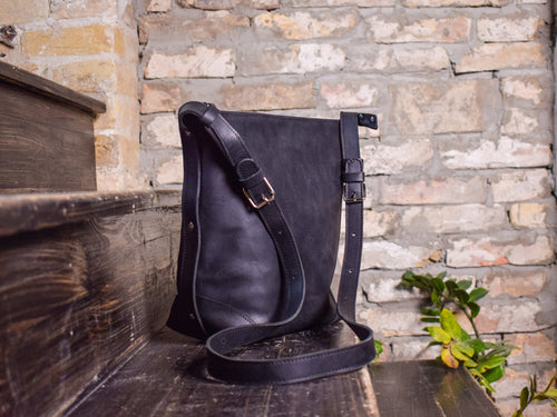 Leather bag Merida M Black