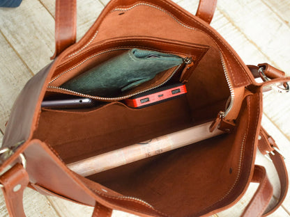 Leather bag with zipper Tote Brandy