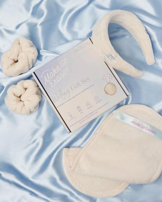 MakeUp Eraser Wifey 4 pcs Gift Set