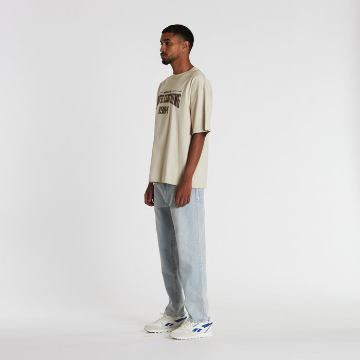 MEN'S VARSITY BOX FIT T-SHIRT