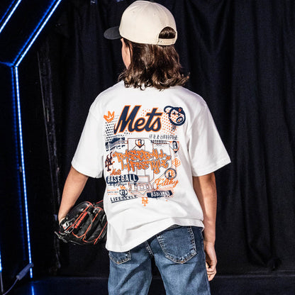 Youth model wearing white youth graphic tee with "New York Mets Drip" design