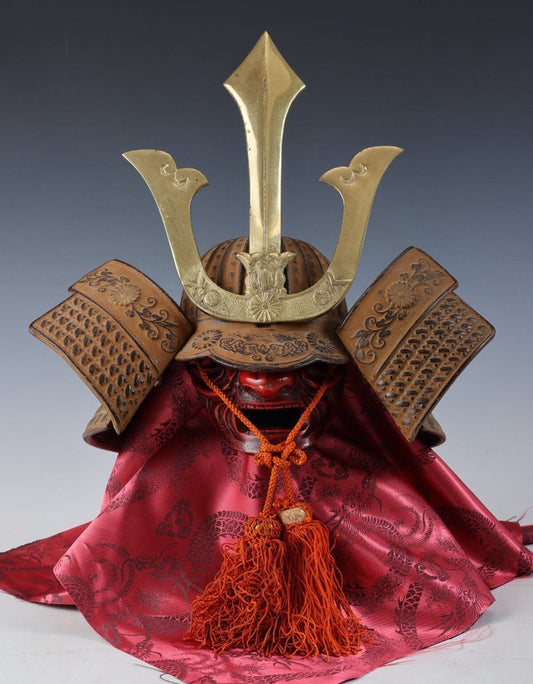 Old Vintage Japanese Samurai Helmet -Kusunoki Masashige Kabuto- middle size