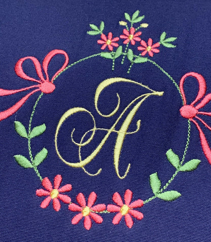 RIBBON CIRCLE FRAME