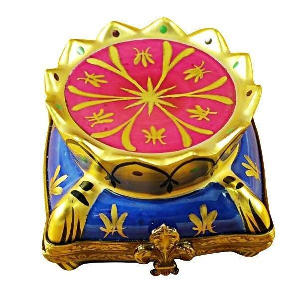 Crown on Pillow limoges box Porcelain Limoges travel French Trinket Box