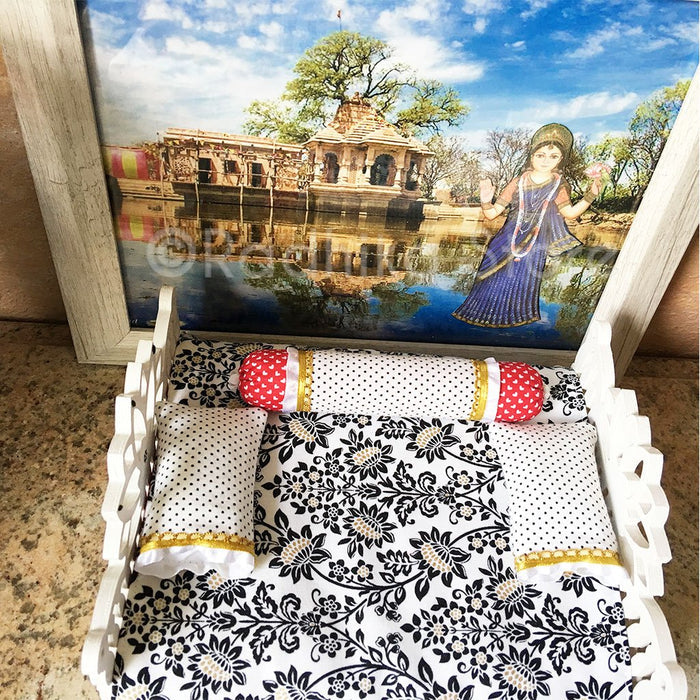 Sri Radha Shamasundar Lotus Bed - 8" Inch