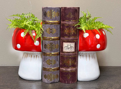 Streamline - Mushroom Bookend Planters