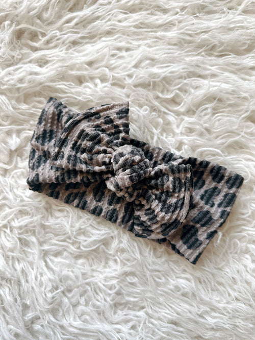 Textured Mini Tieband - Wavy Ribbed Grey Leopard