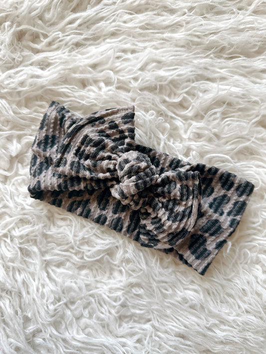 Textured Mini Tieband - Wavy Ribbed Grey Leopard
