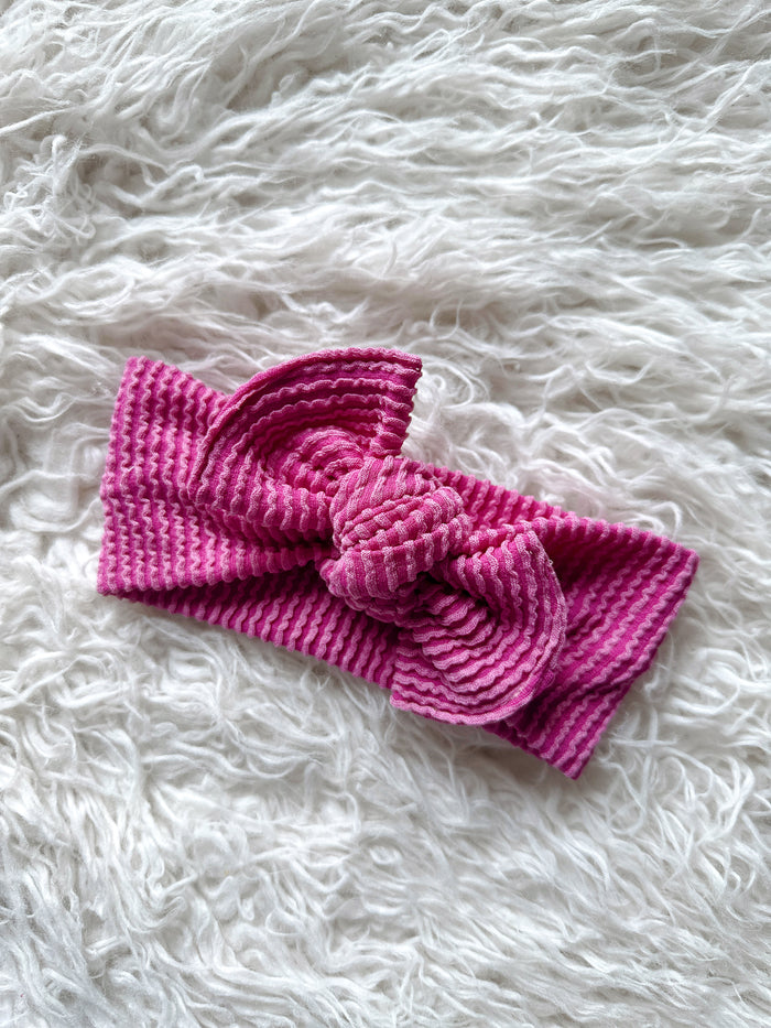 Textured Mini Tieband - Wavy Ribbed Hot Pink