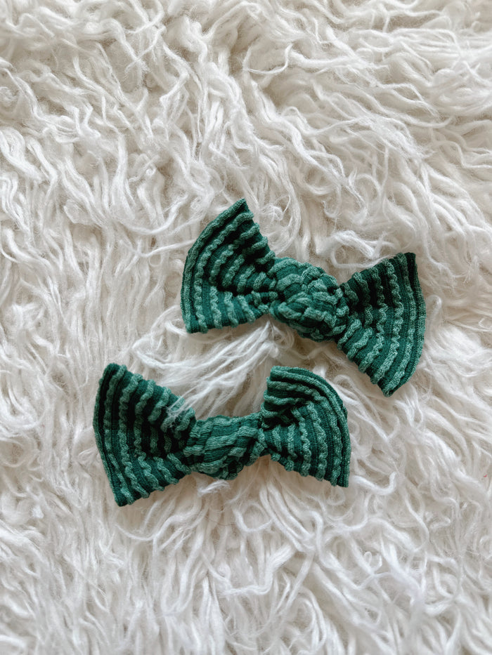 Textured Pigtail Clip Set - Wavy Ribbed Pine