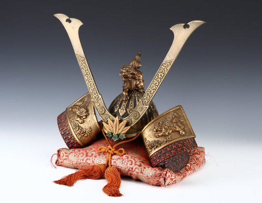 Vintage Yoshitsune Kabuto Samurai Helmet  Japanese Metal Display