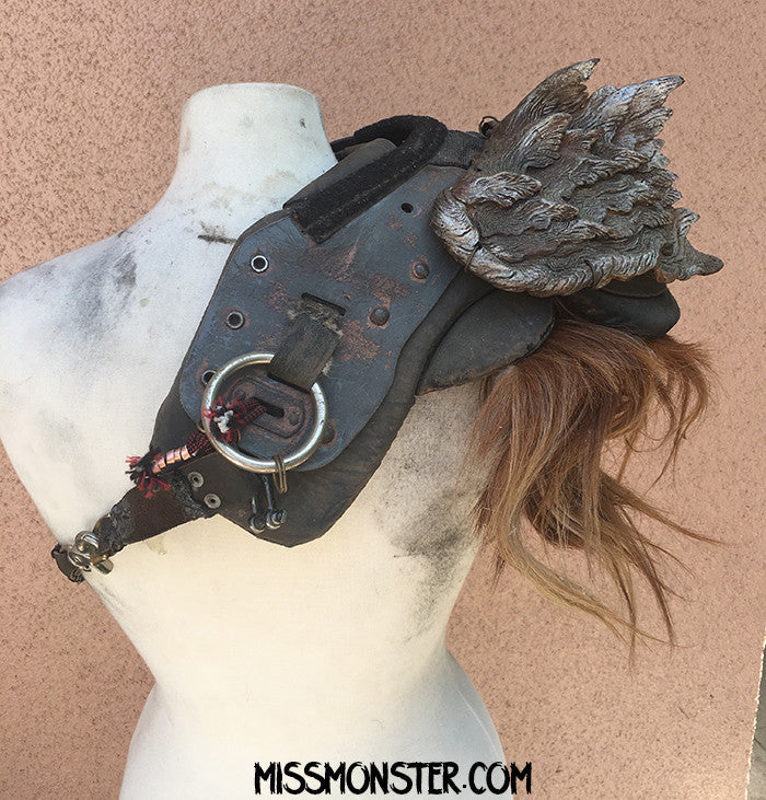 WASTELAND ARMOR- SHOULDER PAD SHARK TOOTH